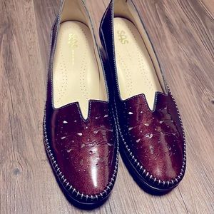 SAS Pump Sonyo Slip On Heel Patent Leather Moccasin Comfort Support Wine US 11M